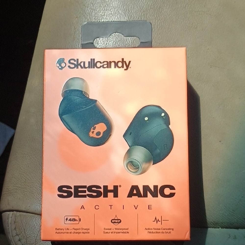 Skullcandy Sesh ANC Active Wireless Earbuds NEW